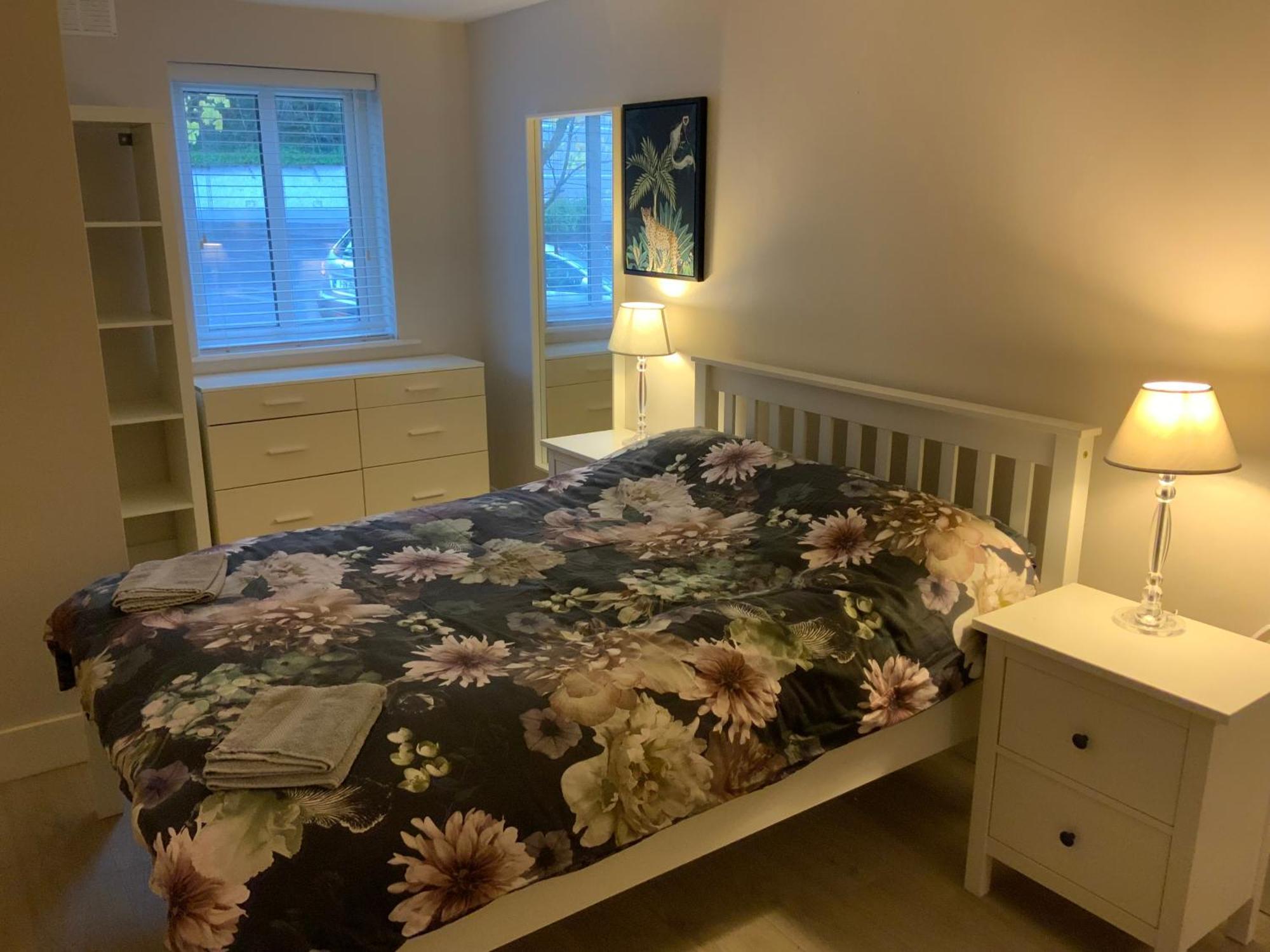 Quite And Cozy 2 Bedroom Apartment Galway Eksteriør bilde